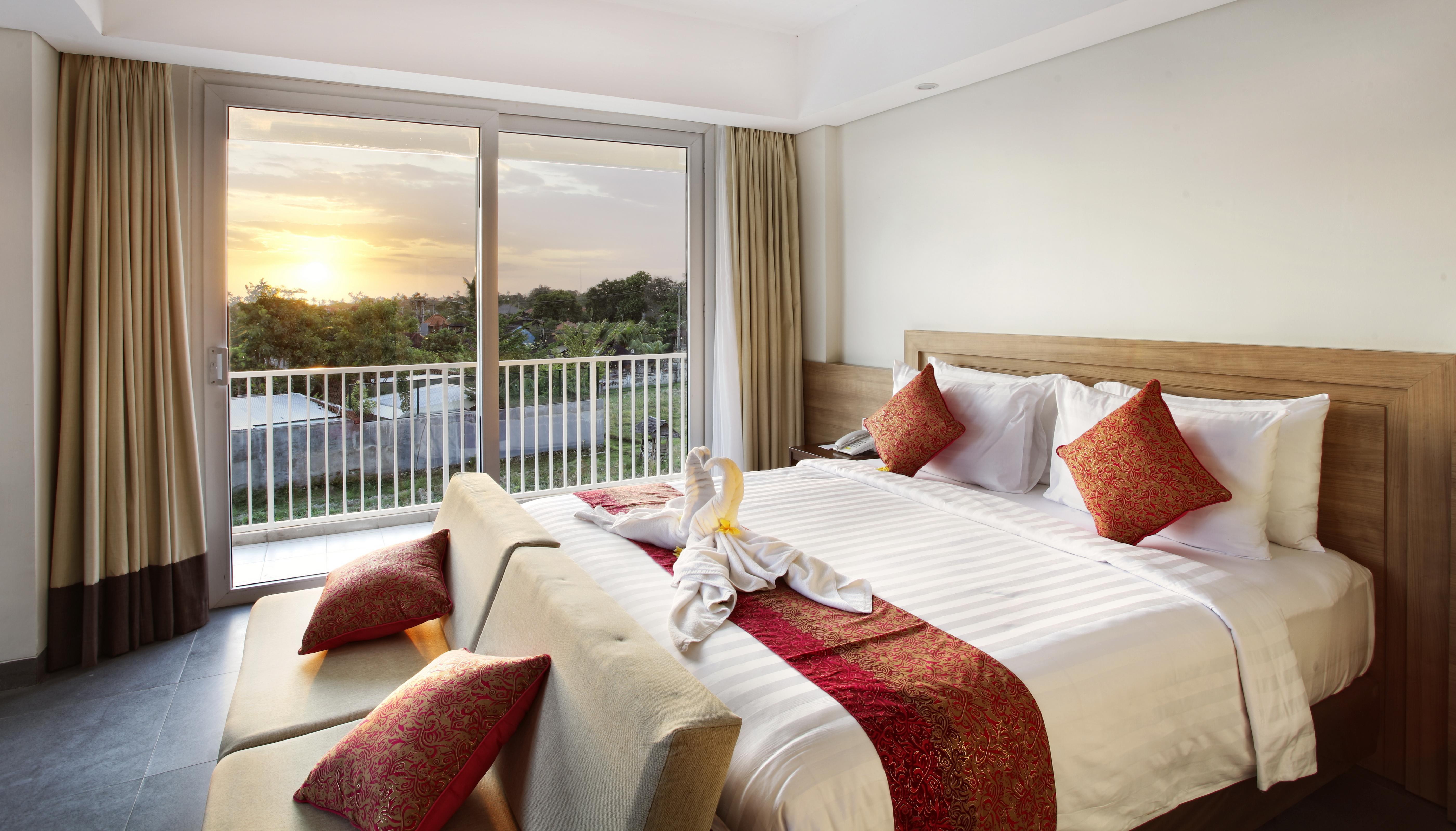 Paragon Hotel