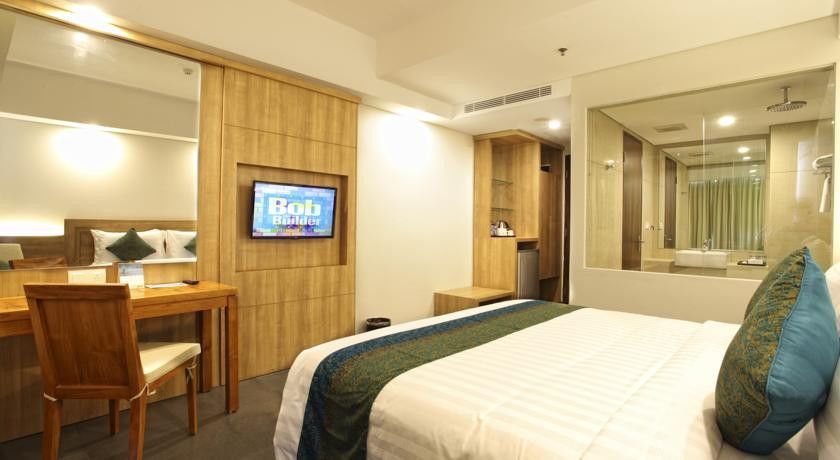 Hotel Paragon 4*
